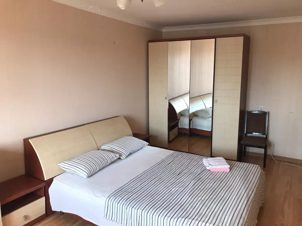 Павлодар: Na Gor'kogo 27 Apartments