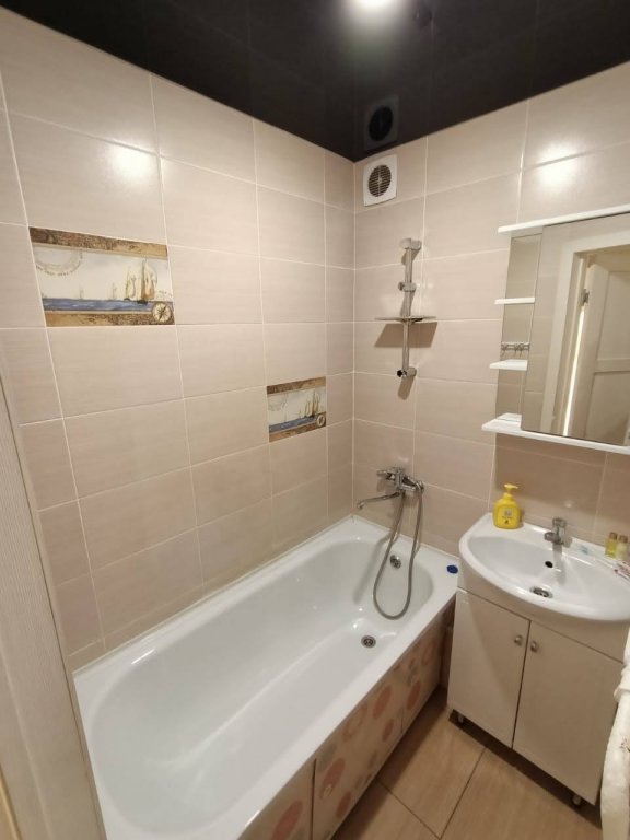 Павлодар: Na Kamzina 14 Apartments