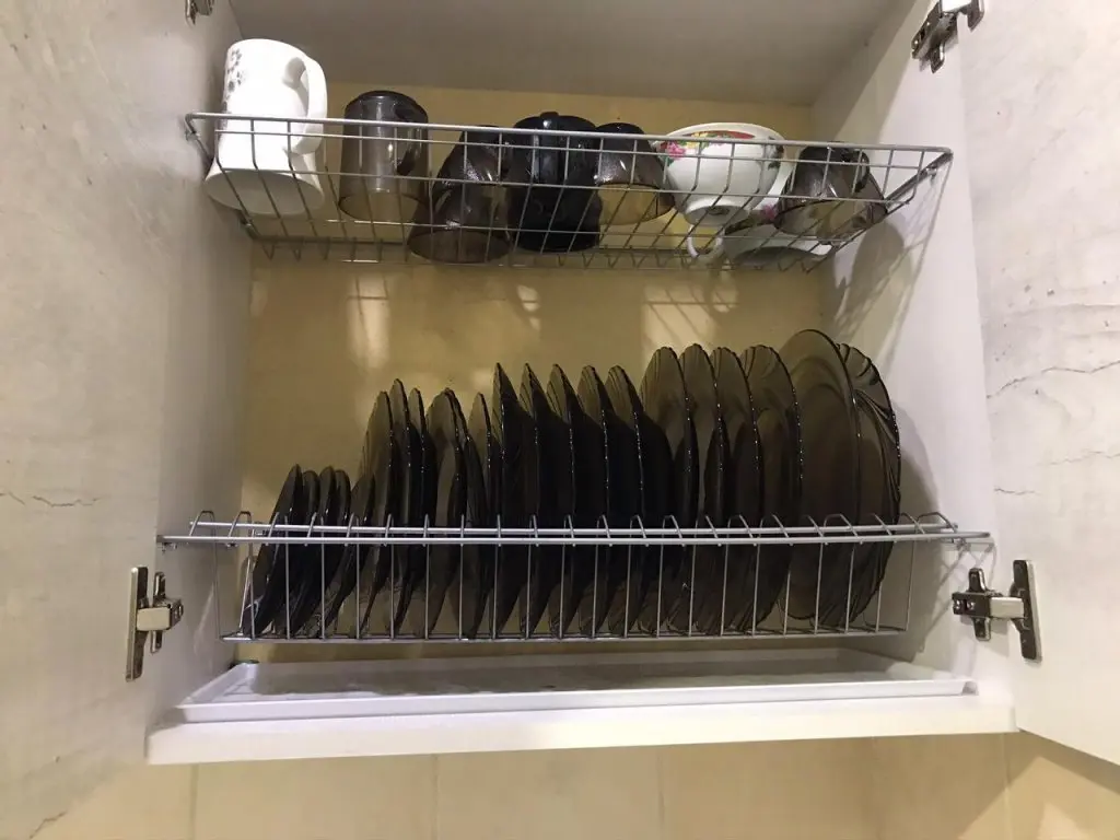 Павлодар: Kvartira Na Tolstogo 19 Apartments