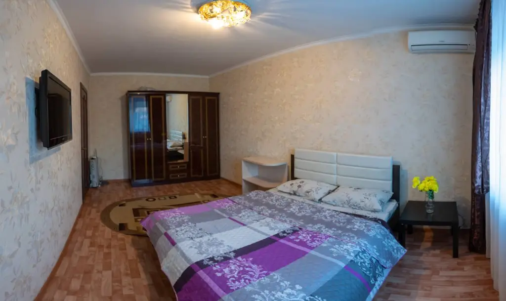 Павлодар: 1 Maya 272 Apartments