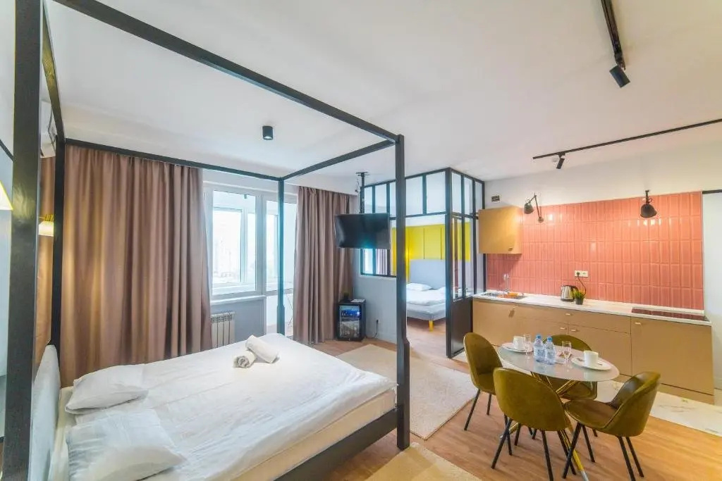 Алматы: Manica R House