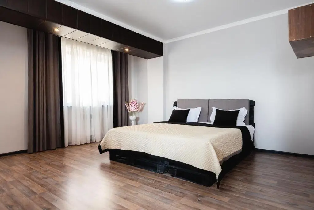 Алматы: Latifa Residence Loft-1
