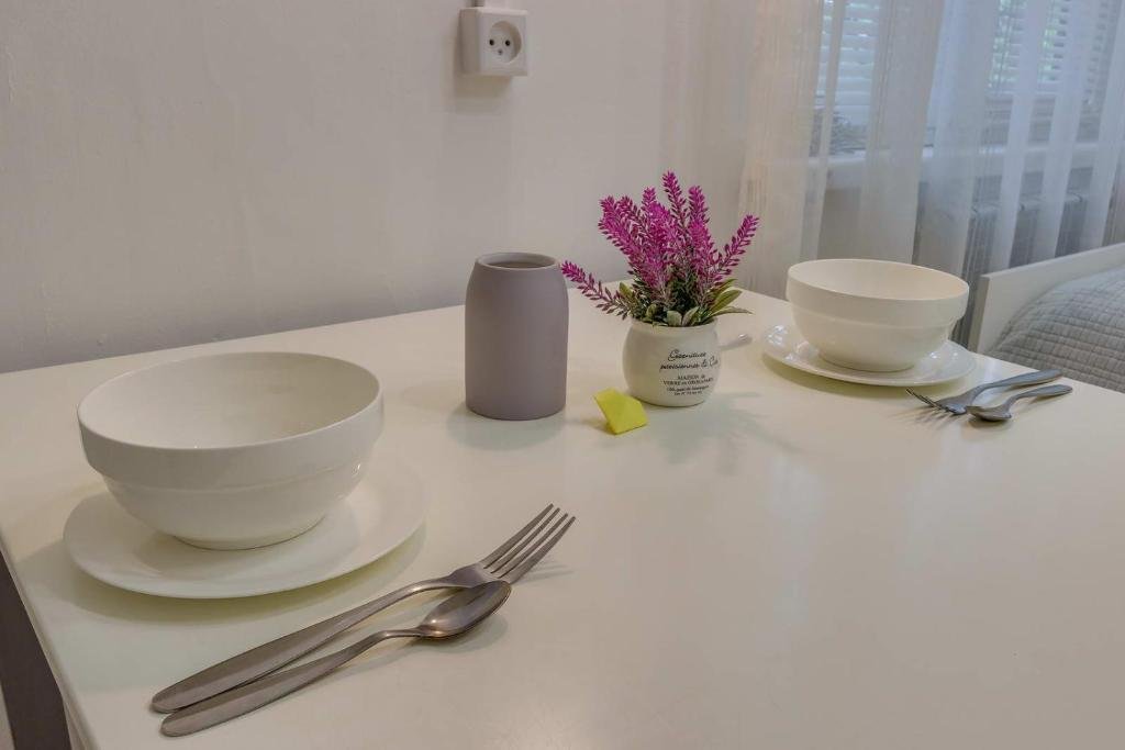 Алматы: YourHouse mikrorajon 1, dom 23 - ekonomichnee kvartiry, ujutnee gostinitsy