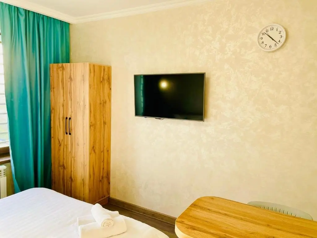 Алматы: QazaQ Apartments 50
