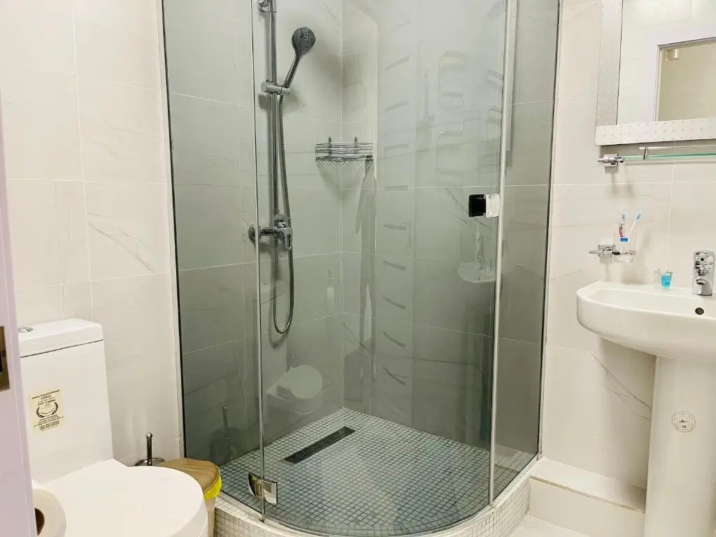Алматы: QazaQ Apartments 50