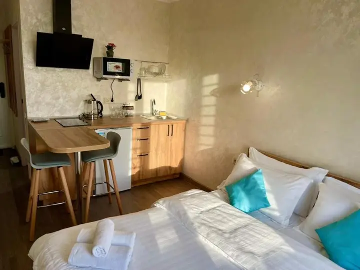 Алматы: QazaQ Apartments 50