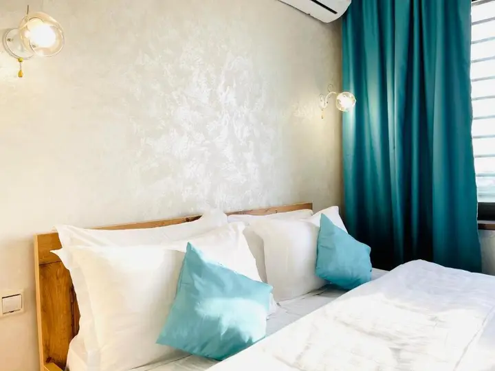 Алматы: QazaQ Apartments 50