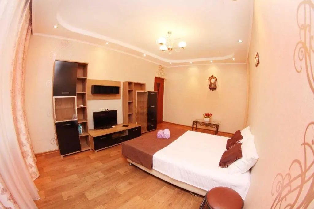 Алматы: Apartment On Tolebaeva 32