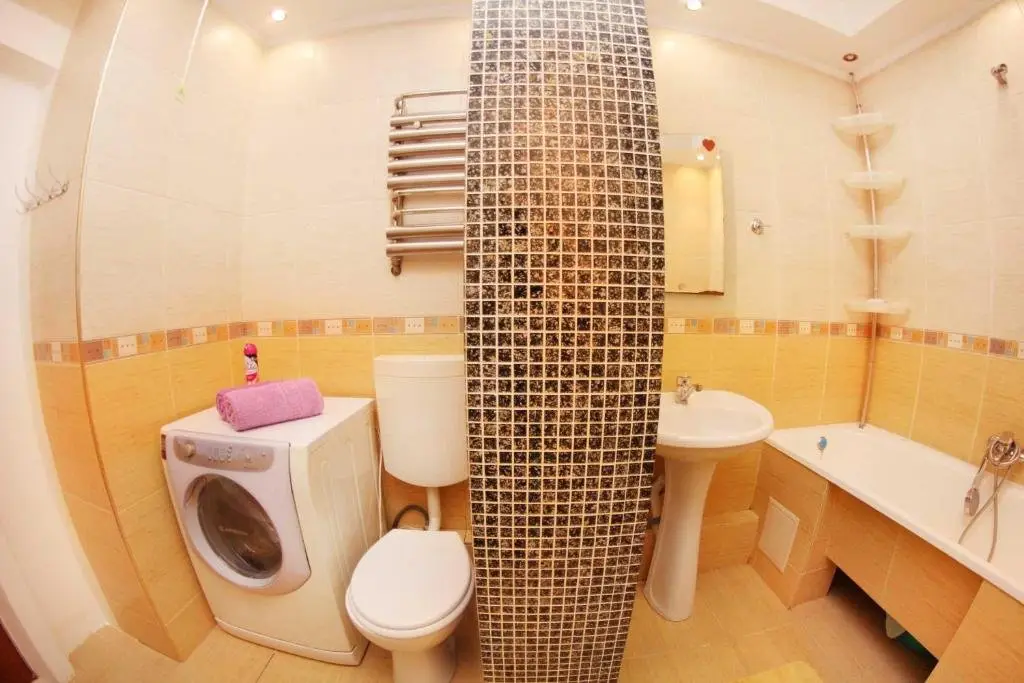 Алматы: Apartment On Tolebaeva 32