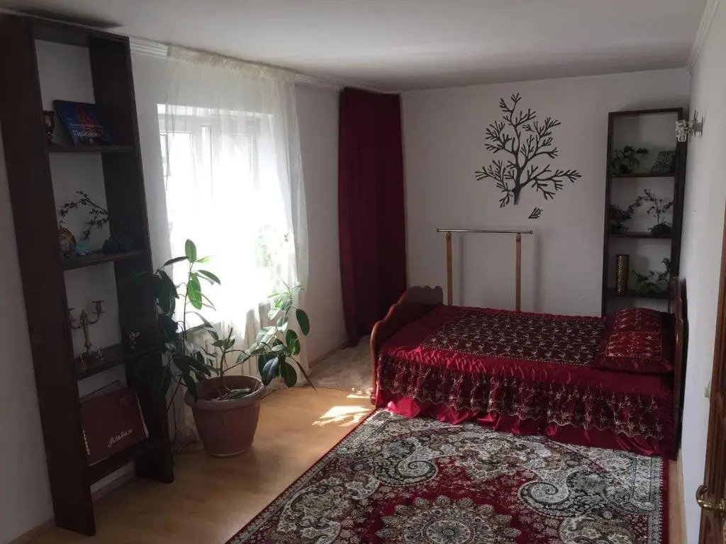 Алматы: Guest House On Maksimova 9