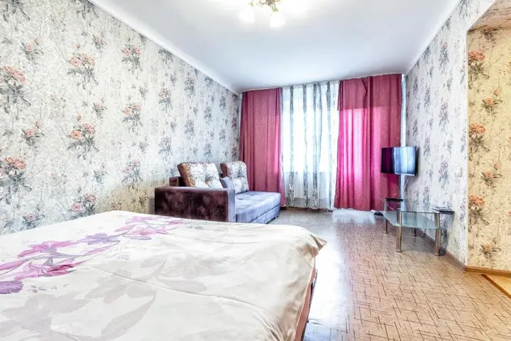 Алматы: 433 Apartamenty v istoricheskom tsentre u parka Otlichno podhodjat dlja komandirovannyh i turistov