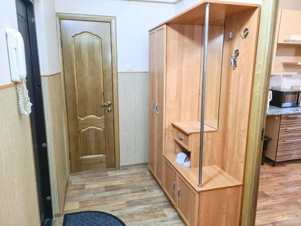 Алматы: Apartamenty na ulitse Rozybakieva, 103