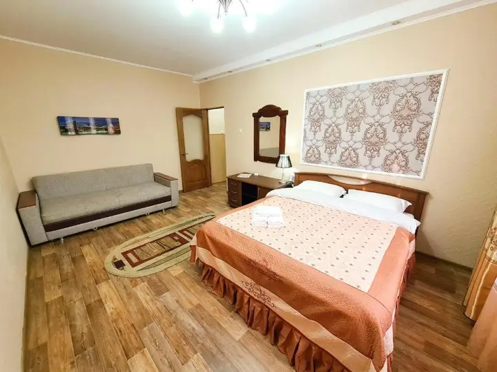 Алматы: Apartamenty na ulitse Rozybakieva, 103