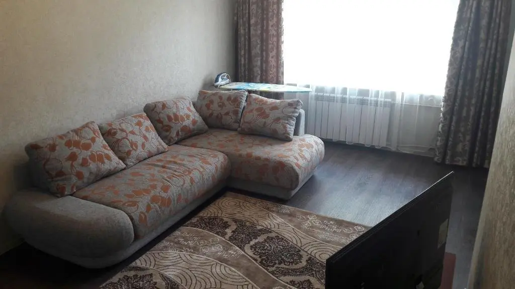 Усть-Каменогорск: Apartments on 23,1 Nаzarbaeva Ave