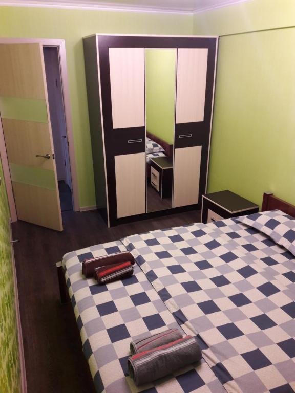 Усть-Каменогорск: Apartments on 23,1 Nаzarbaeva Ave