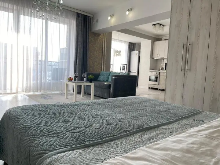 Алматы: Apartment On Abylai Khana 74