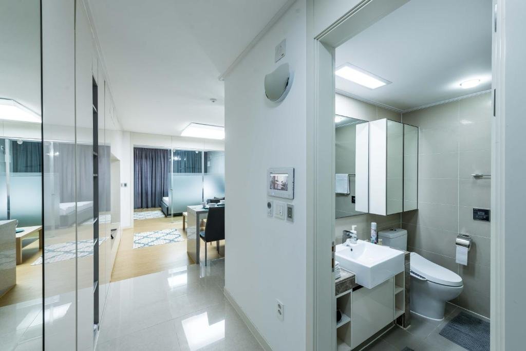 Астана: Theaddress Highvill Lux
