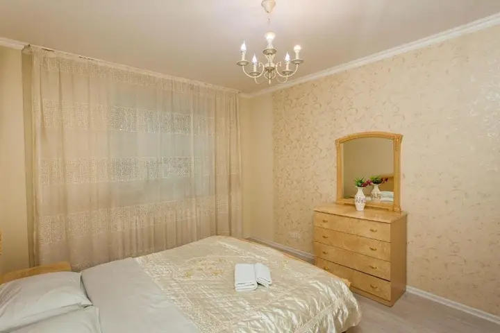 Астана: Apartment on Sarayshyq Street 7