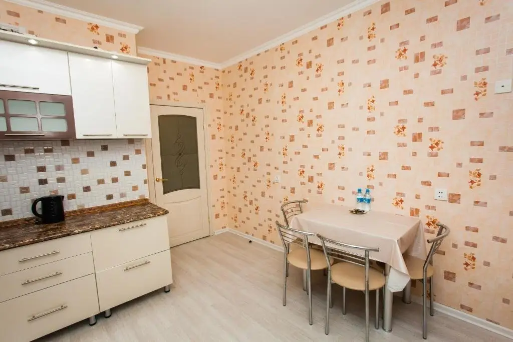Астана: Apartment on Sarayshyq Street 7