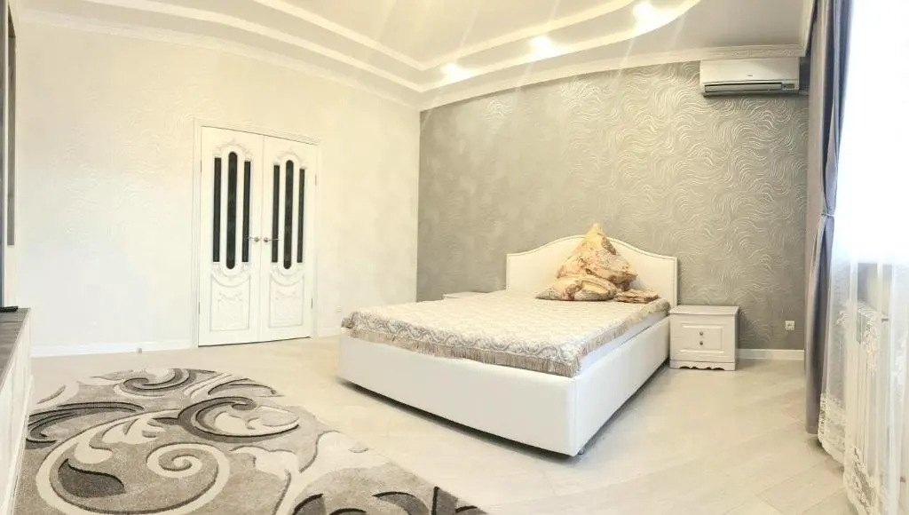Уральск: Luxury Apartments