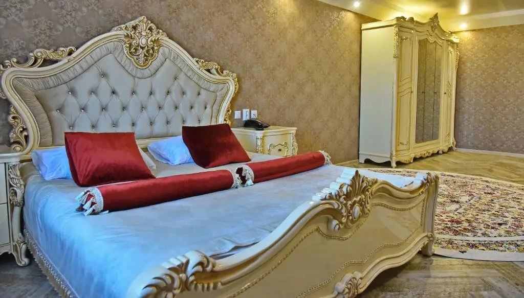 Костанай: Banqueting & Guest House Pomest'e