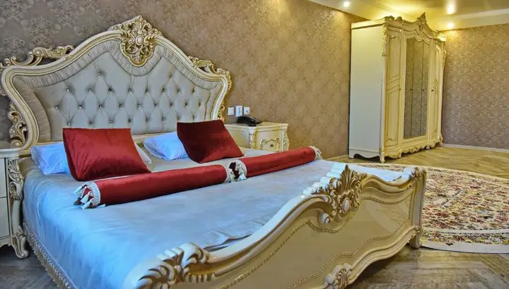 Костанай: Banqueting & Guest House Pomest'e