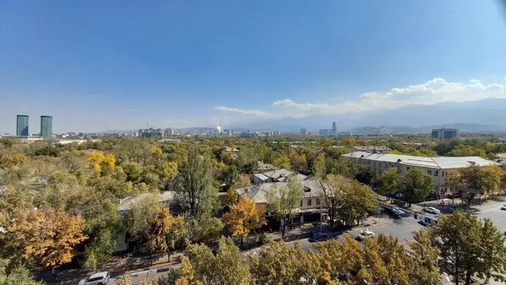Алматы: "Kartina gornyh vershin" Kvartira- "Mountain view" Apartment