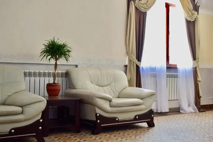 Шымкент: Dostar Inn