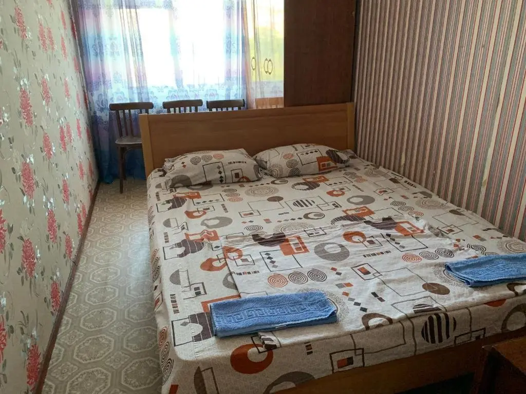 Караганда: Apartment on Ermekova 58