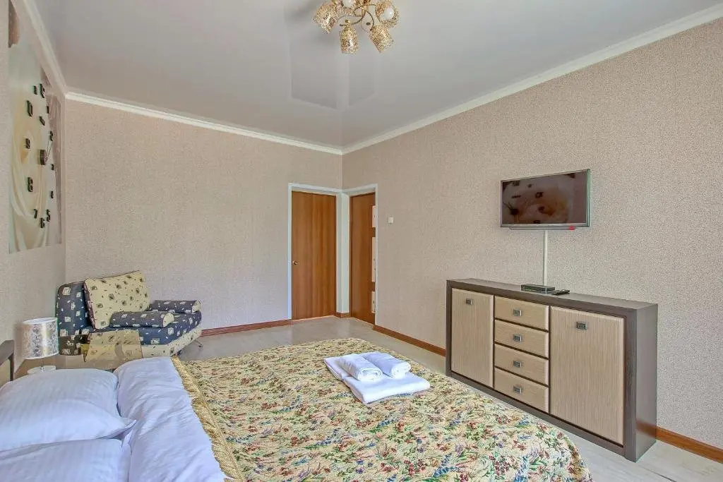 Алматы: Cozy apartment on Rozybakiev 145. Atakent