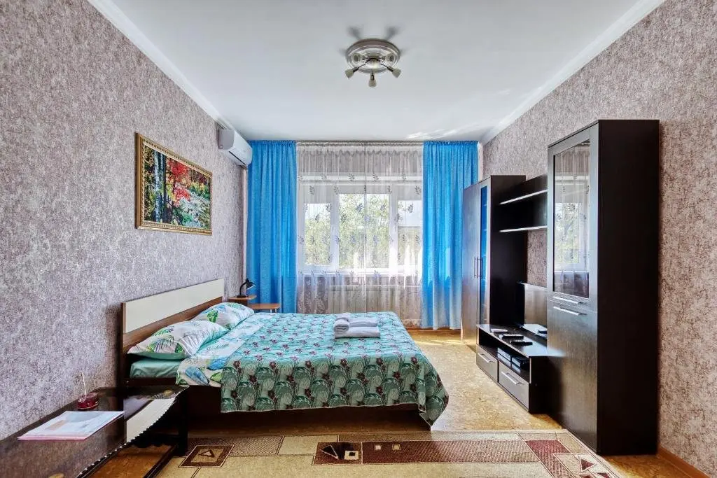 Алматы: Apartment Near The President's Park. Orbita-2