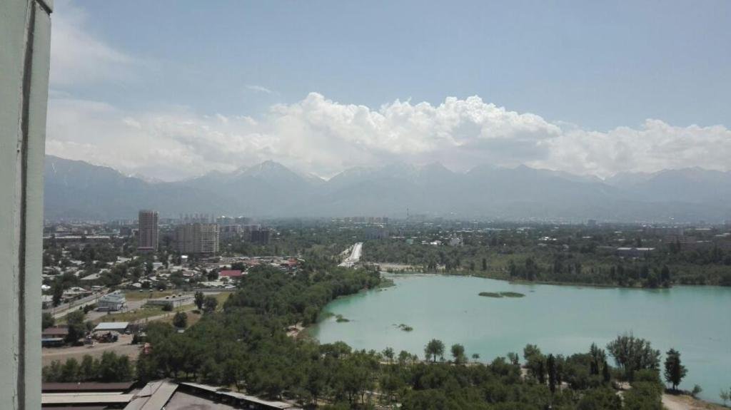 Алматы: Apartment on Tole Bi