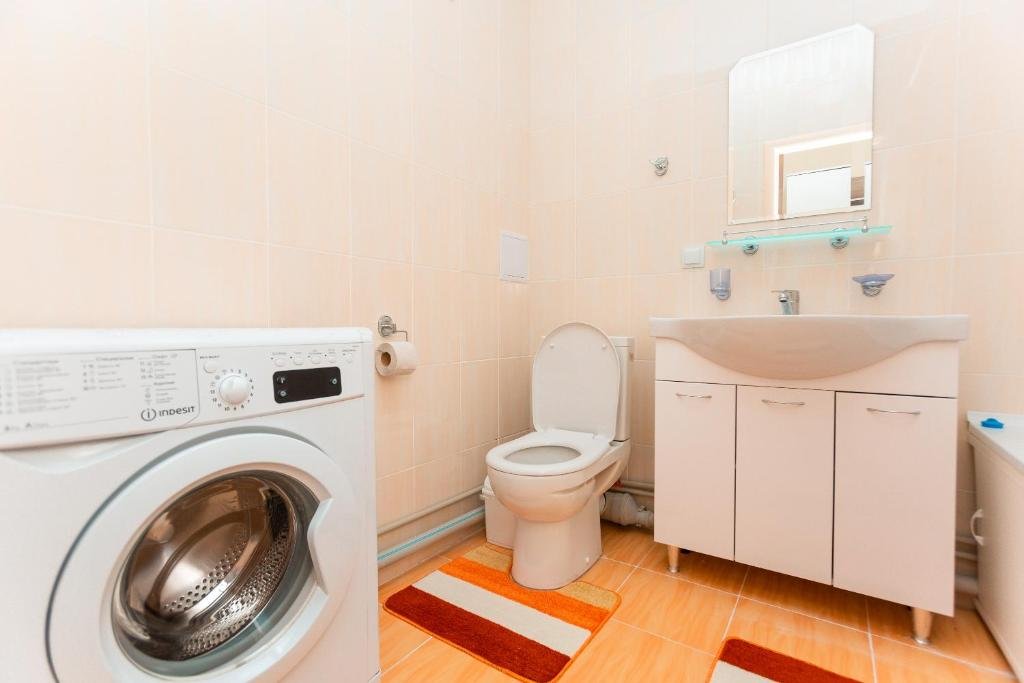 Алматы: Akvarel Apartment near ADK