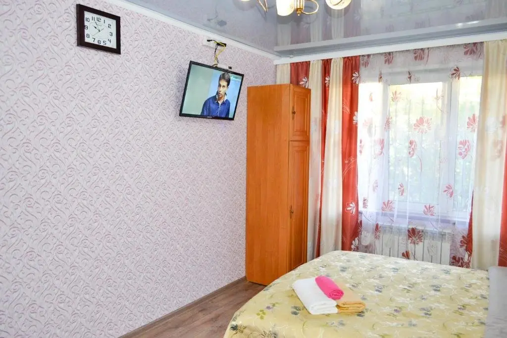 Алматы: Kvartira-studija na ulitse Basenova, 45