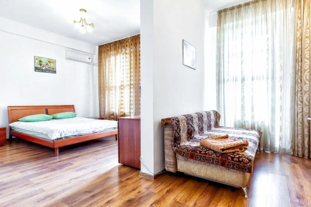 Алматы: 423 Apartamenty v tsentre Otlichno podhodjat dlja komandirovannyh i turistov