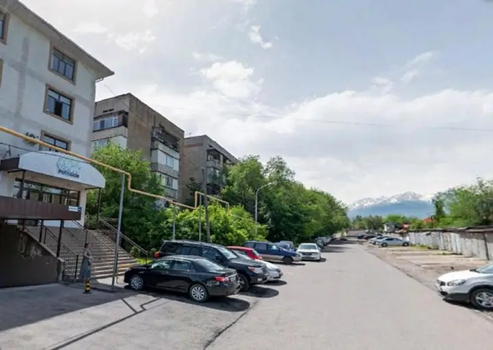 Алматы: Apartamenty na 20-j linii, 198