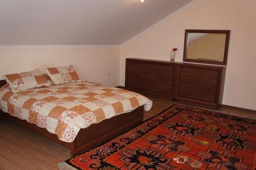 Алматы: Spa Guest House on Nauryzbai Batyra 18