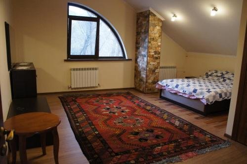 Алматы: Spa Guest House on Nauryzbai Batyra 18