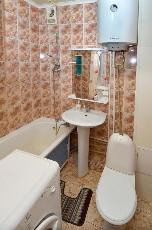 Кокшетау: 1 komnatnye apartamenty na Saduakasova 24