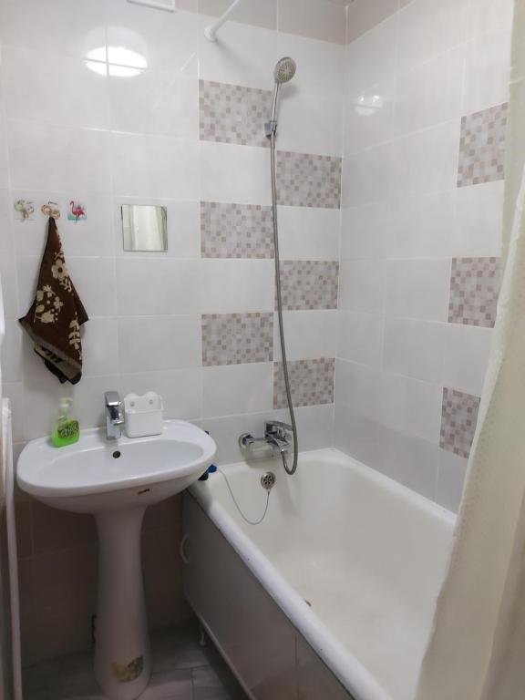 Кокшетау: Kvartira posutochno