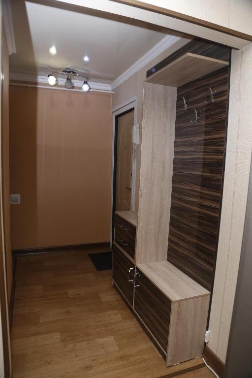 Алматы: Apartment on Satpaev 111A