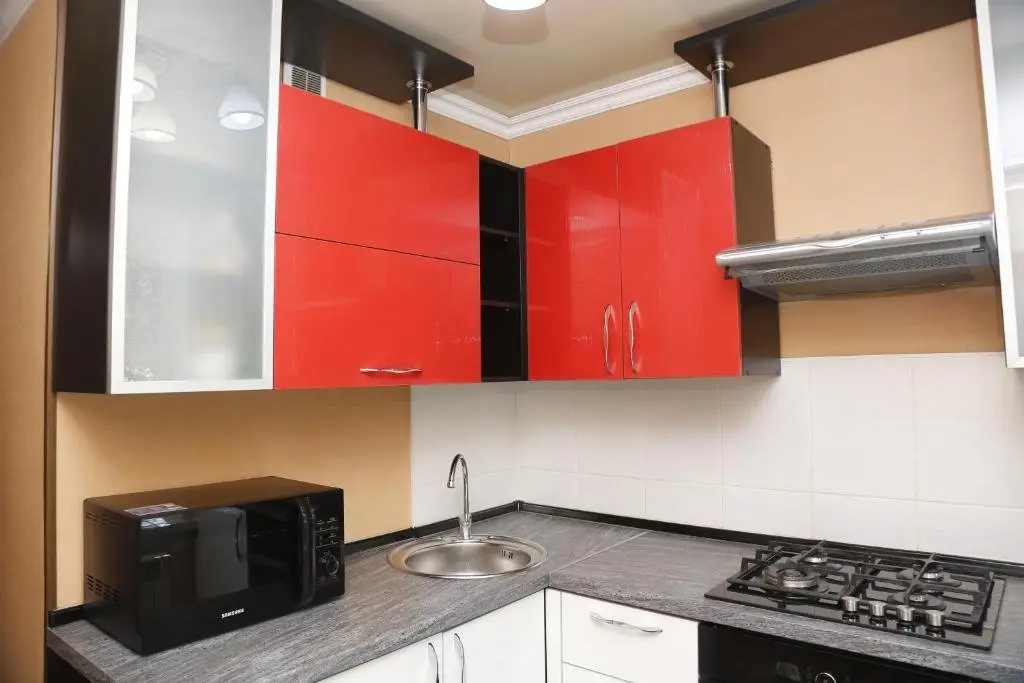 Алматы: Apartment on Satpaev 111A