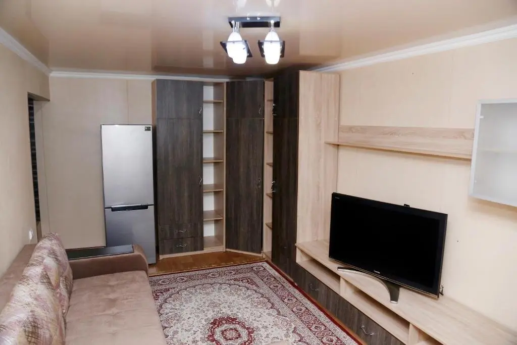 Алматы: Apartment on Satpaev 111A
