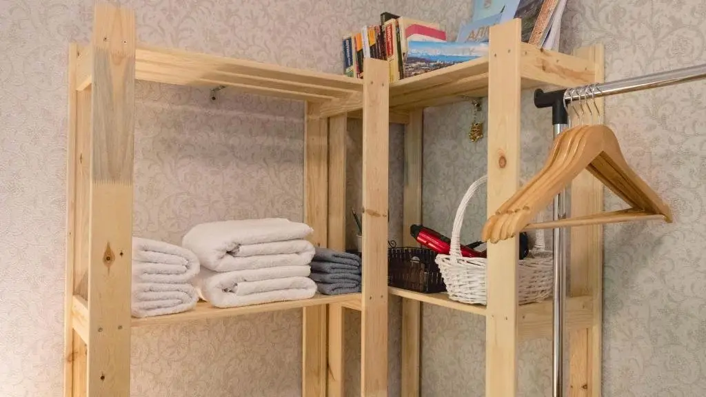 Алматы: Apartment on Zheltoksan 79A
