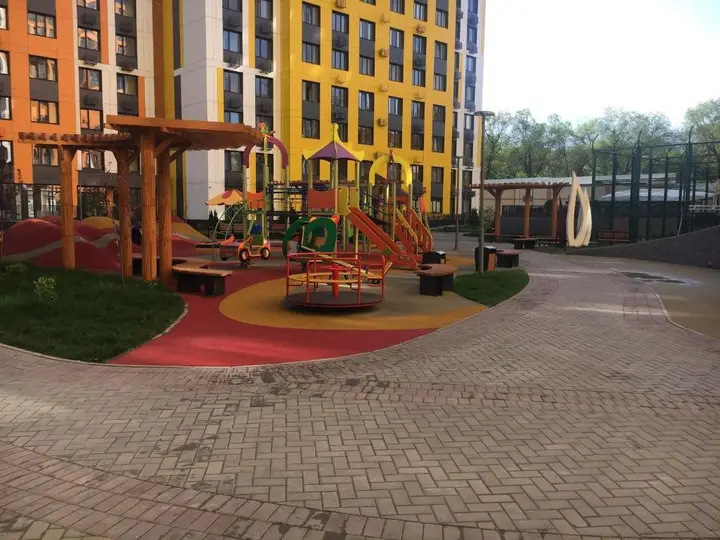 Алматы: Apartment on Kablukova 97