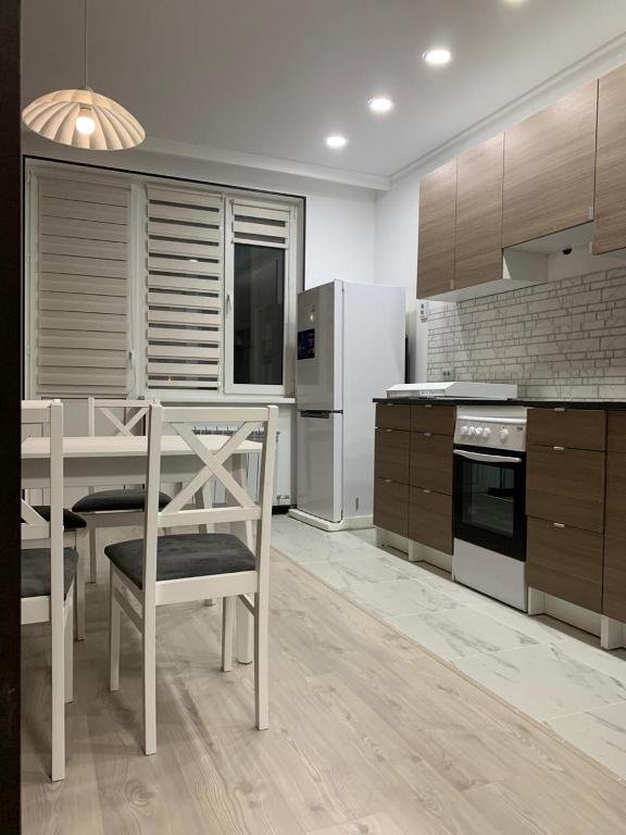 Алматы: Apartment on Kablukova 97