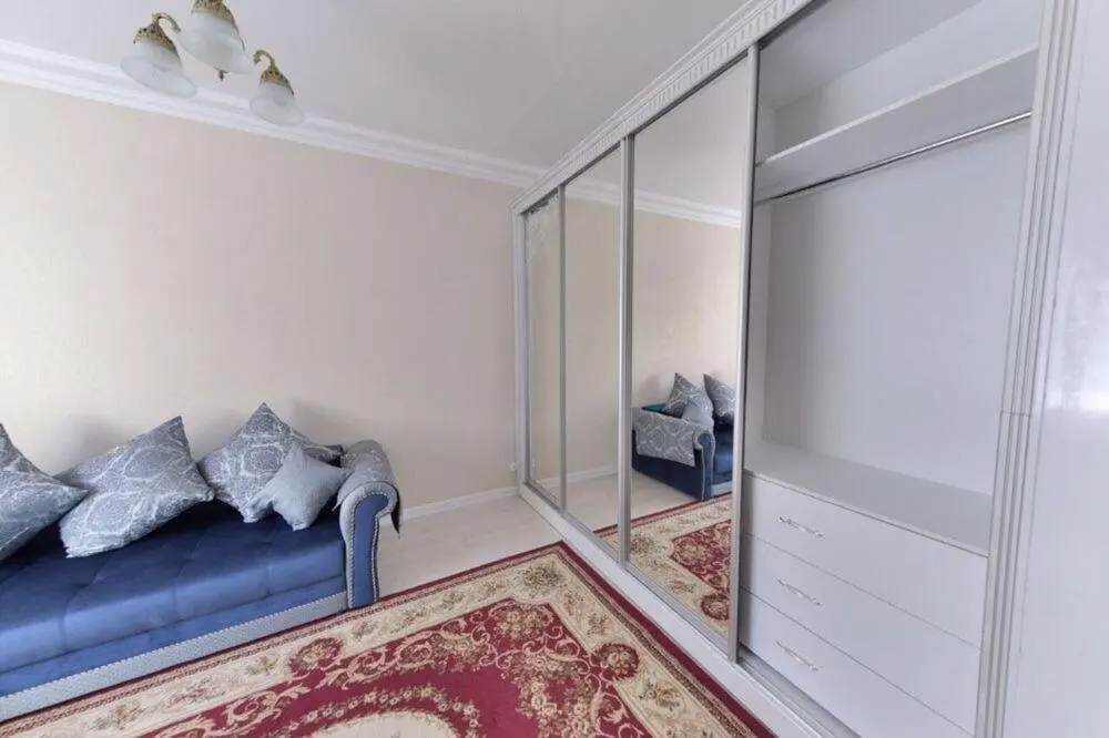 Астана: Apartment on Qabanbay Batyr Avenue 58B