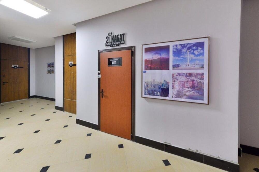 Астана: Apartment on Qabanbay Batyr Avenue 58B