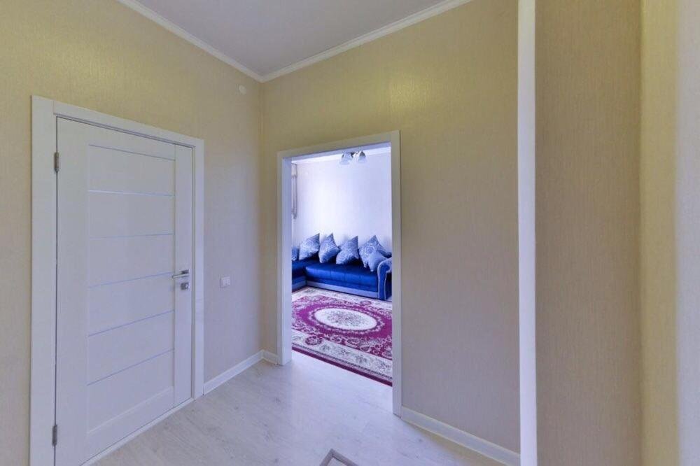 Астана: Apartment on Qabanbay Batyr Avenue 58B