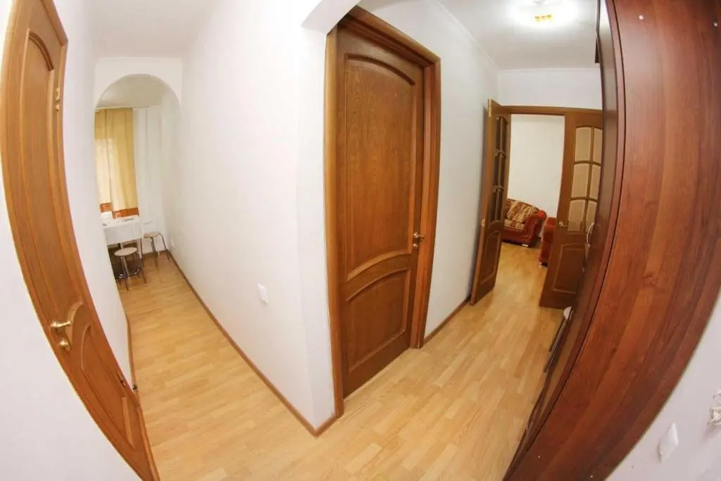 Алматы: Apartment on Tulebayeva 24